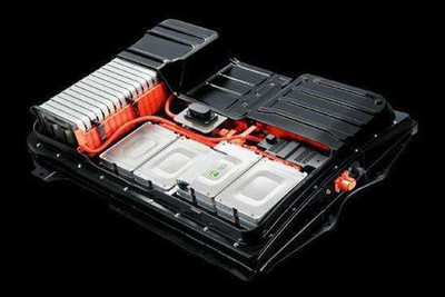 車企加速升級(jí)為動(dòng)力電池行業(yè)帶來(lái)的機(jī)遇與挑戰(zhàn)